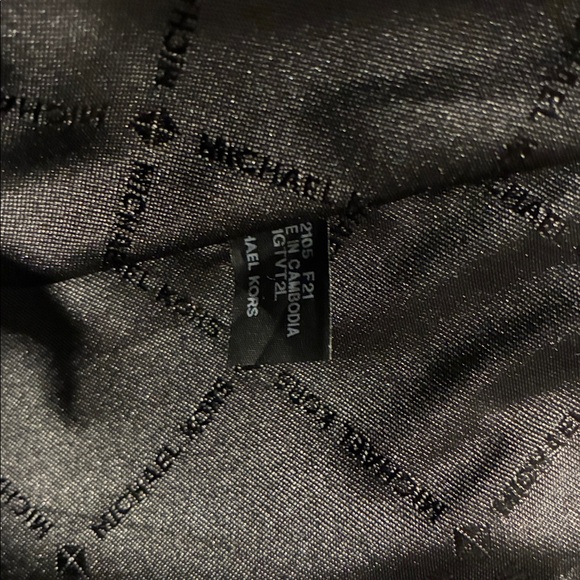 🎀Michael Kors Multicolor Animal Print Tote🎀 - Picture 8 of 9